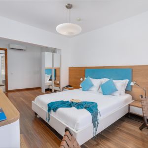 105 Moonlight Deluxe