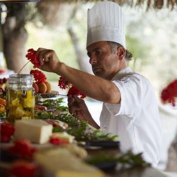 Mahal Restaurant & Bar